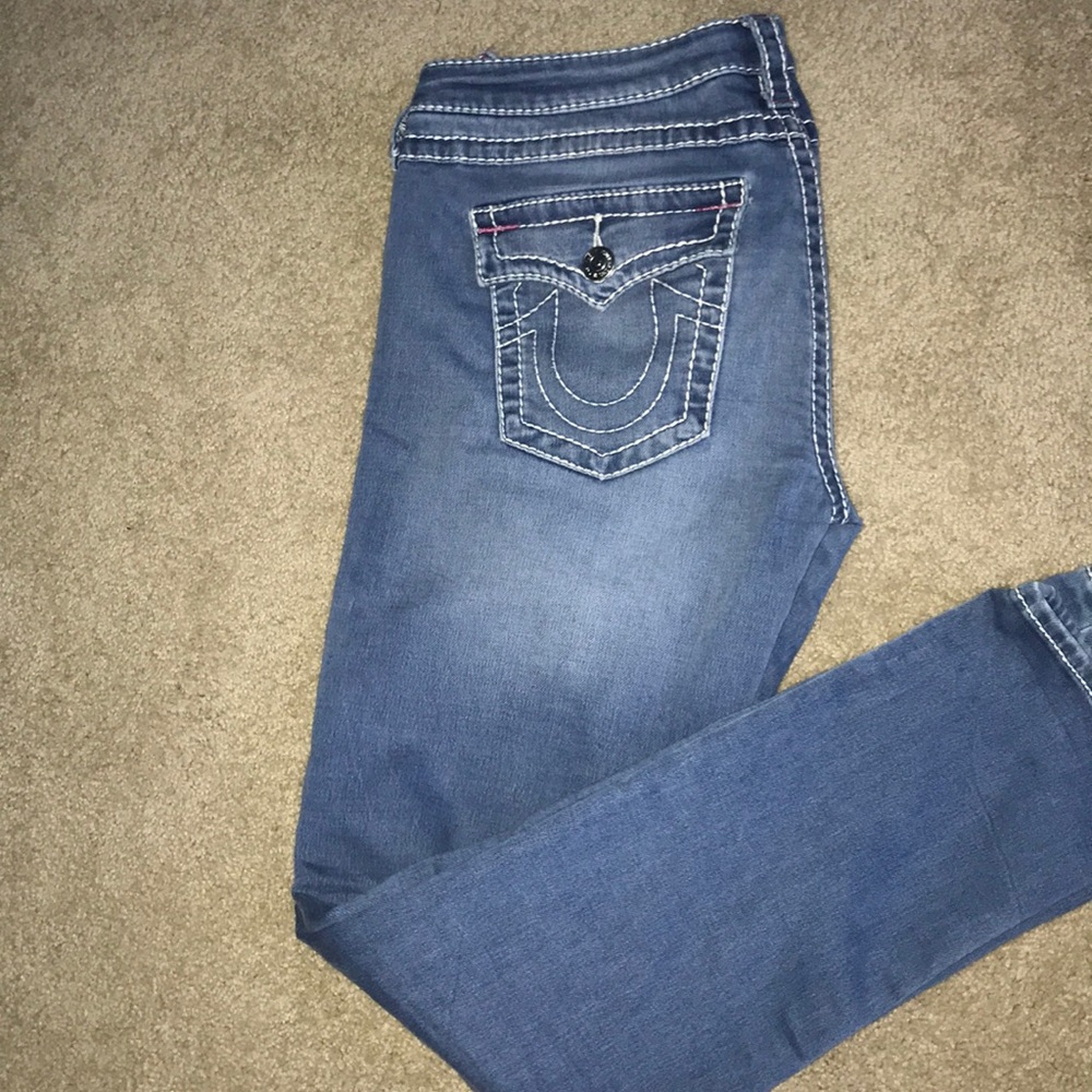 Light wash true religion skinny jeans